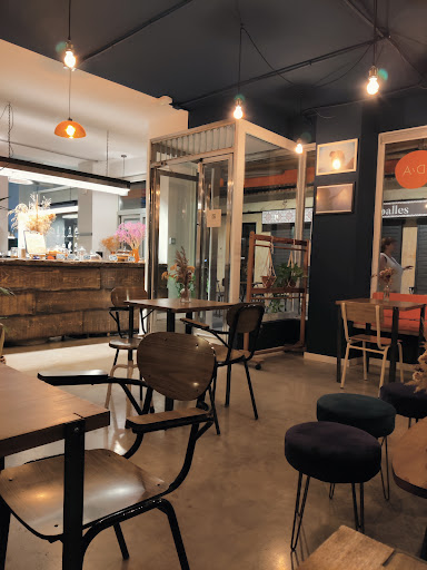 Doux-Amer Cabañal | Café de especialidad & Brunch Valencia — GASTRONOMIA en Valencia