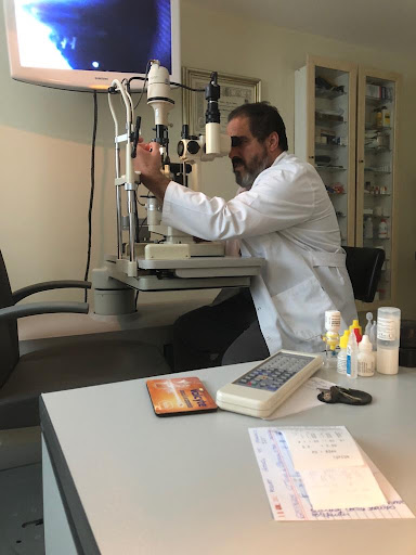 Oftalmologo Dr Rafael Martinez-Costa — SALUD en Valencia